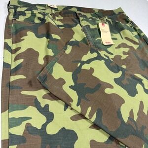 Levis‎ Athletic Taper Camo Pants Mens 42x32 Green Woodland Camouflage Chinos NWT